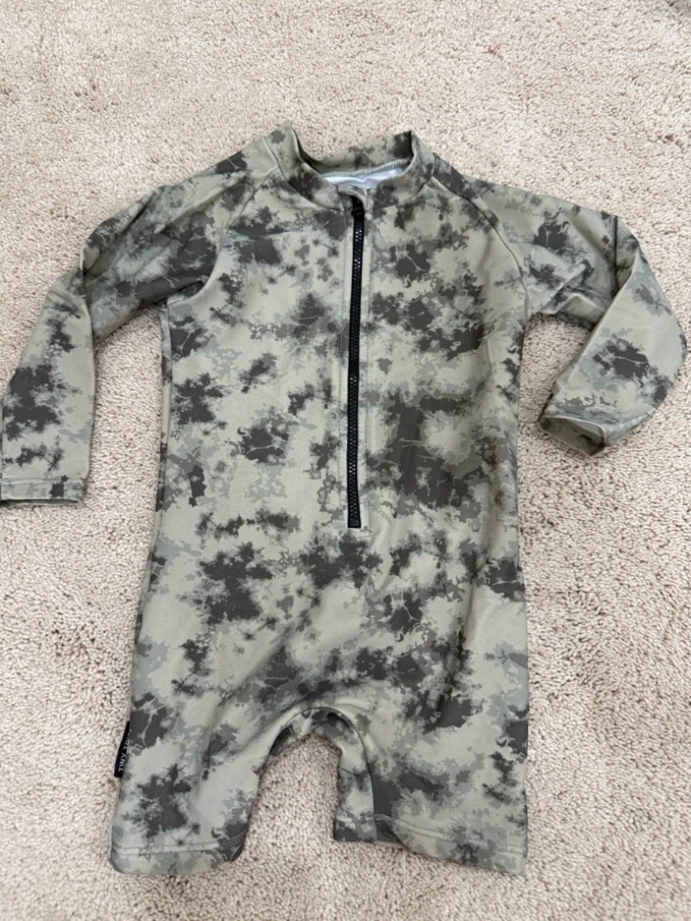 Tiny Tribe Australia Camo Long Sleeve Kids Swim Romper - Olive & Gray
